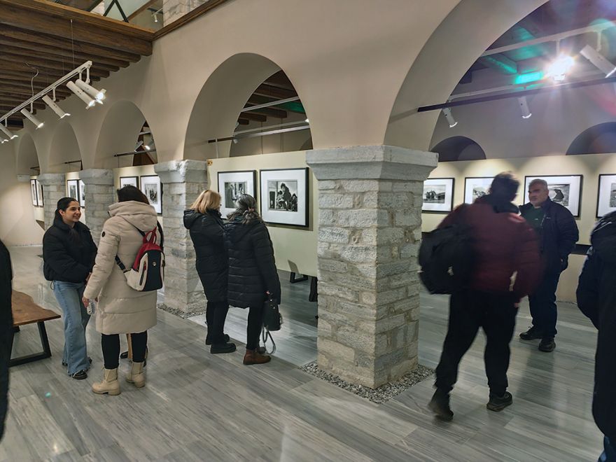 Επίσκεψη σε έκθεση φωτογραφίας του Κωνσταντίνου Μάνου